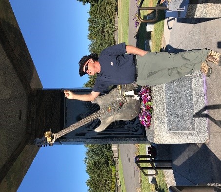 Willie at Jimi Hendrix memorial
